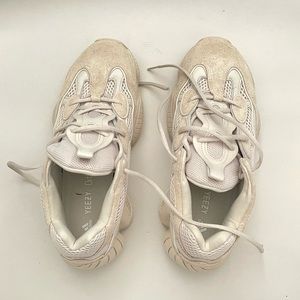 Yeezy 500 in blush. Mens 10